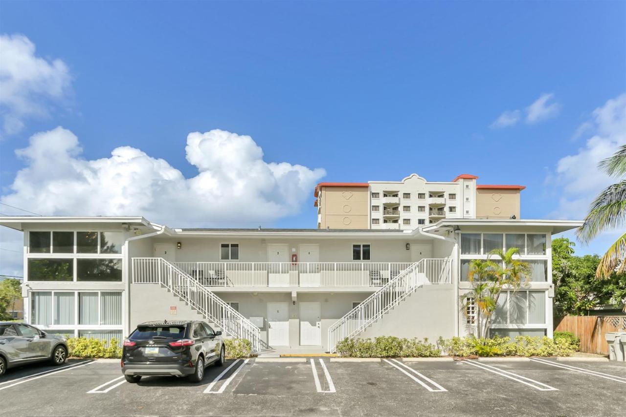 Bright Pompano Beach With Pool Access Εξωτερικό φωτογραφία