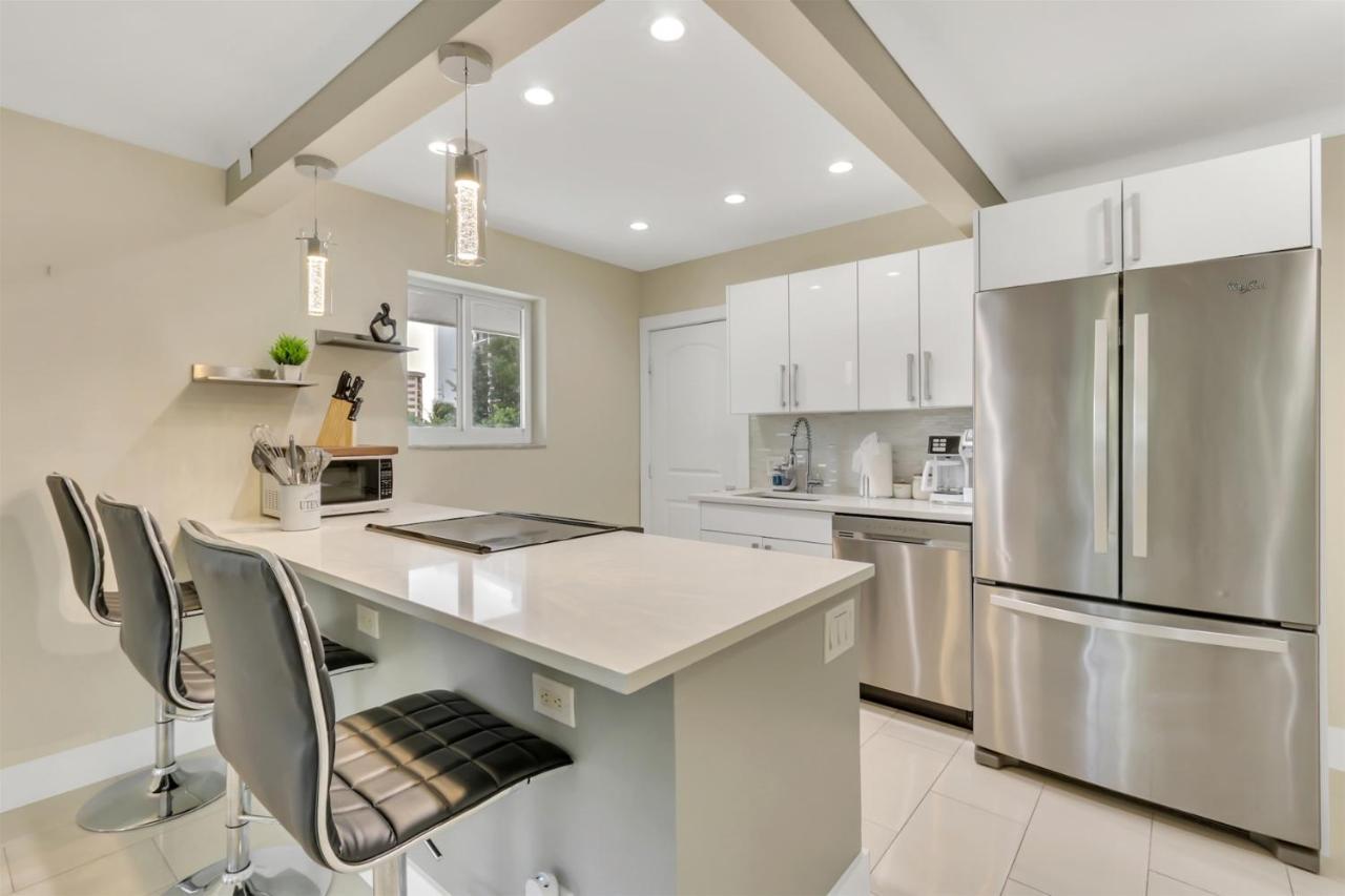 Bright Pompano Beach With Pool Access Εξωτερικό φωτογραφία